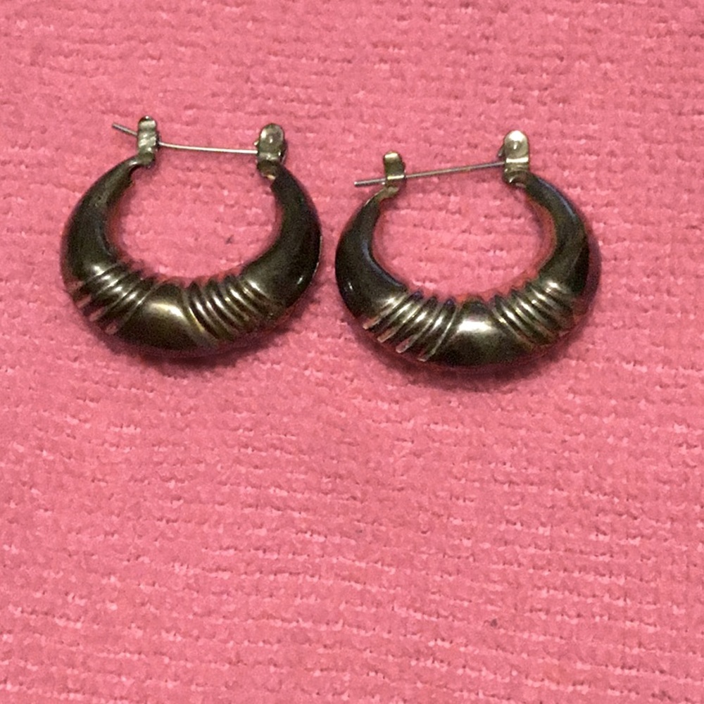 Women’s Silver Hoop Earrings